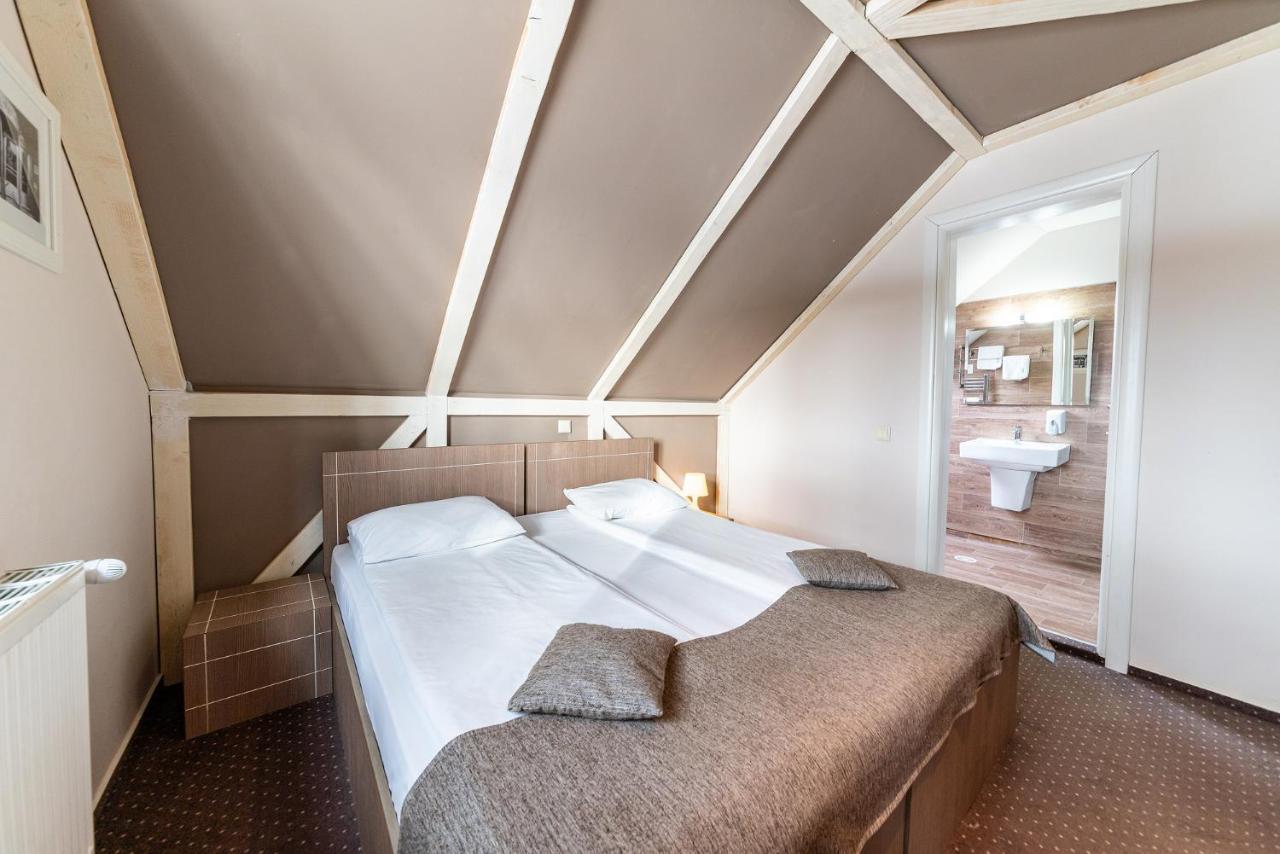 Complex Hotelier Cota O Mie سِنايا المظهر الخارجي الصورة