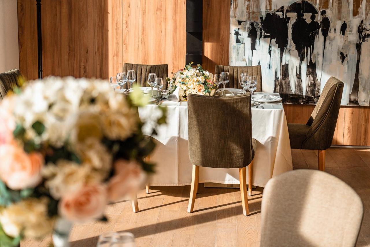 Complex Hotelier Cota O Mie سِنايا المظهر الخارجي الصورة